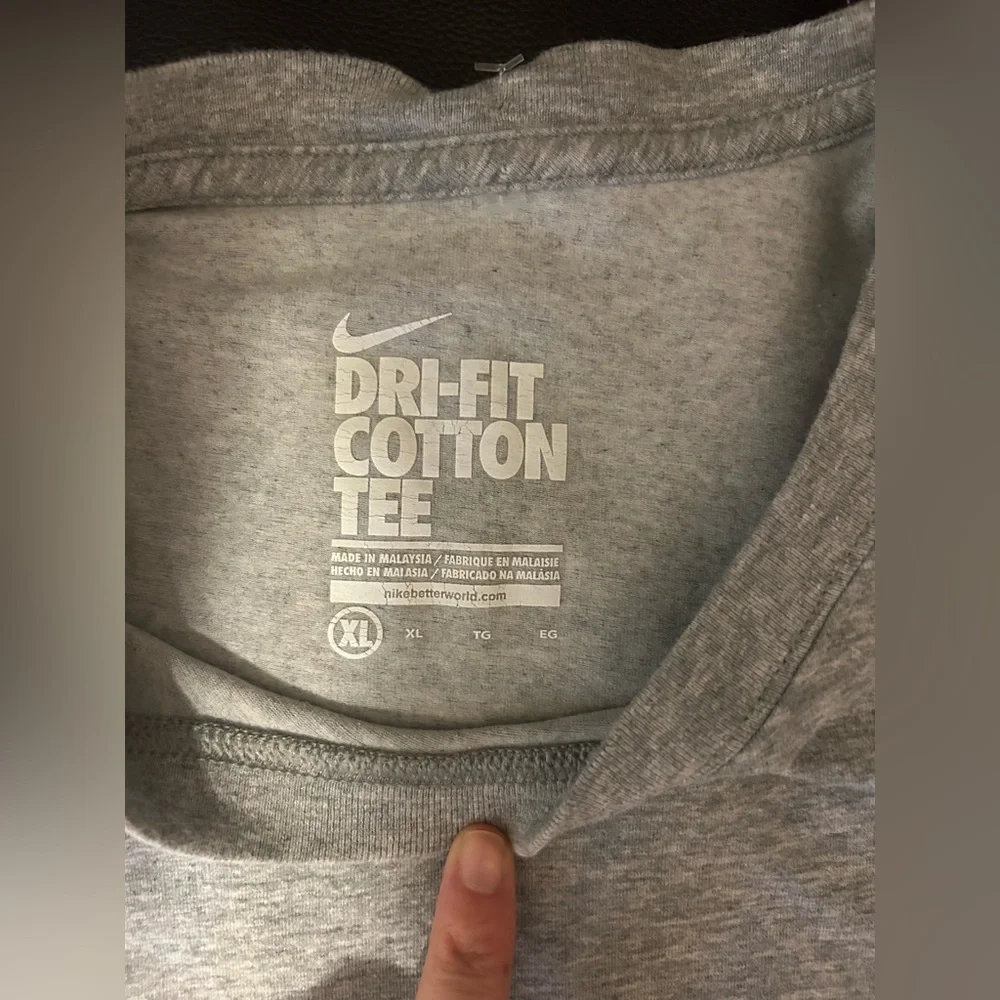 NWOT Nike Dri fit T Shirt. Size XL.